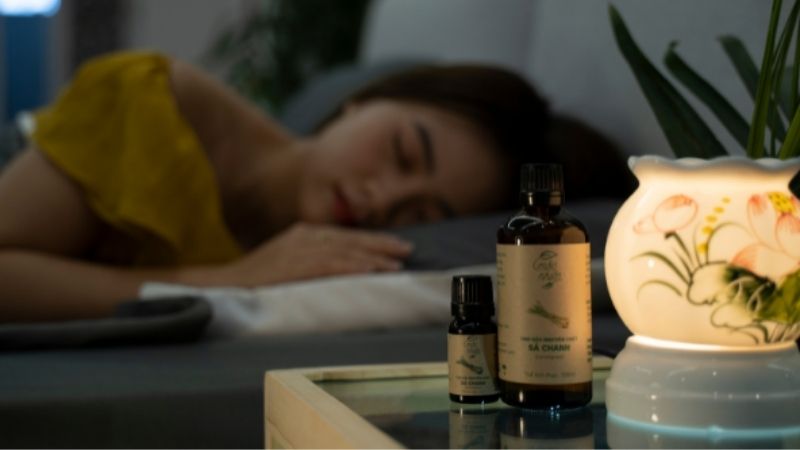 Có nên sử dụng tinh dầu thơm trong phòng ngủ?